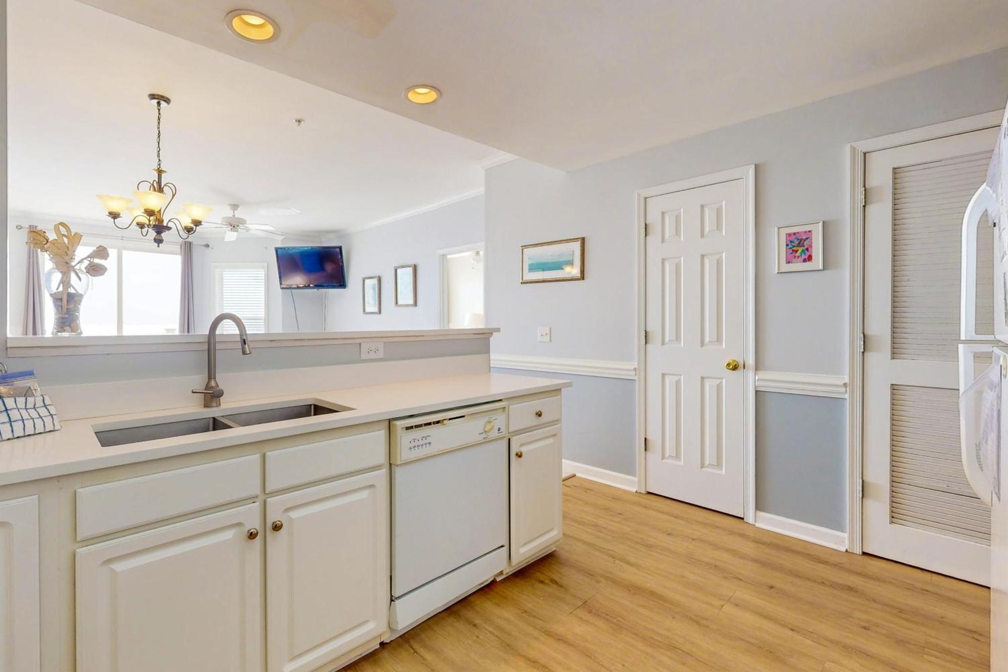 Seaside Condos Folly Beach Room photo