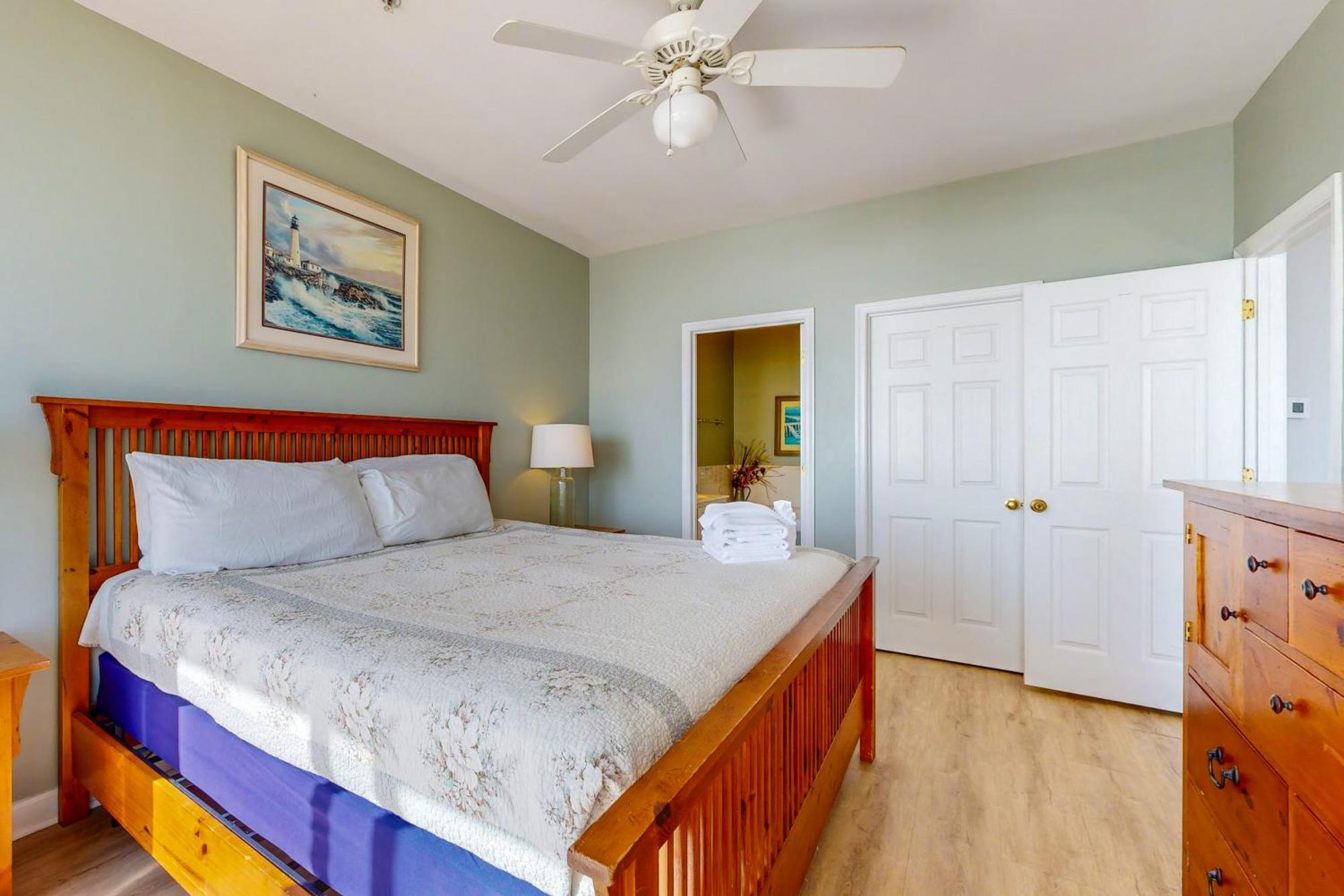 Seaside Condos Folly Beach Room photo
